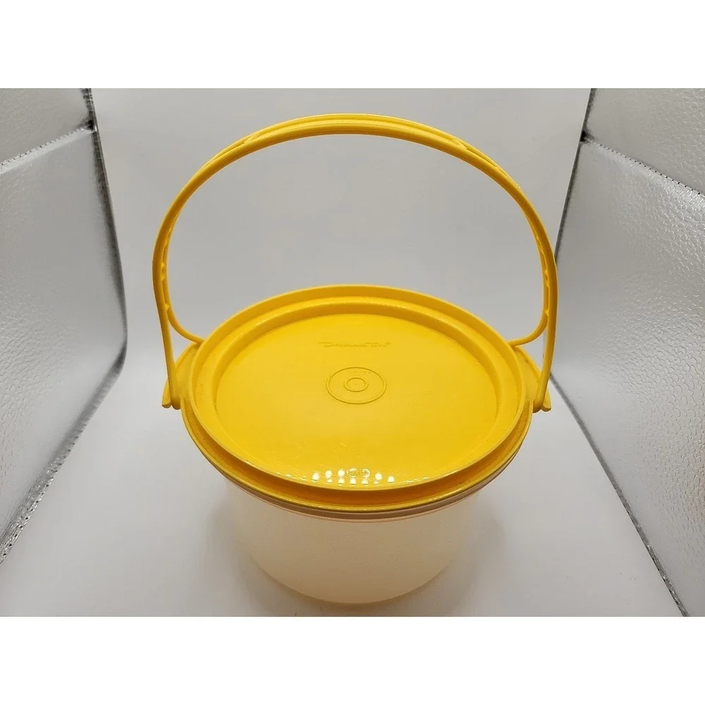 Tupperware Toys Mini Cake Taker